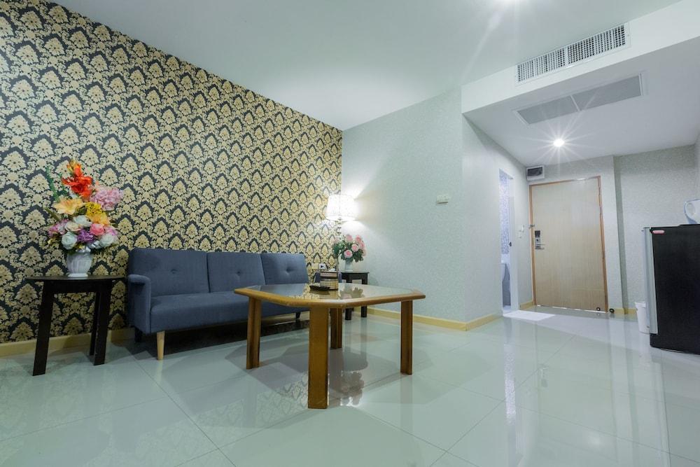 Three Seasons Bangkok Hotel Bagian luar foto