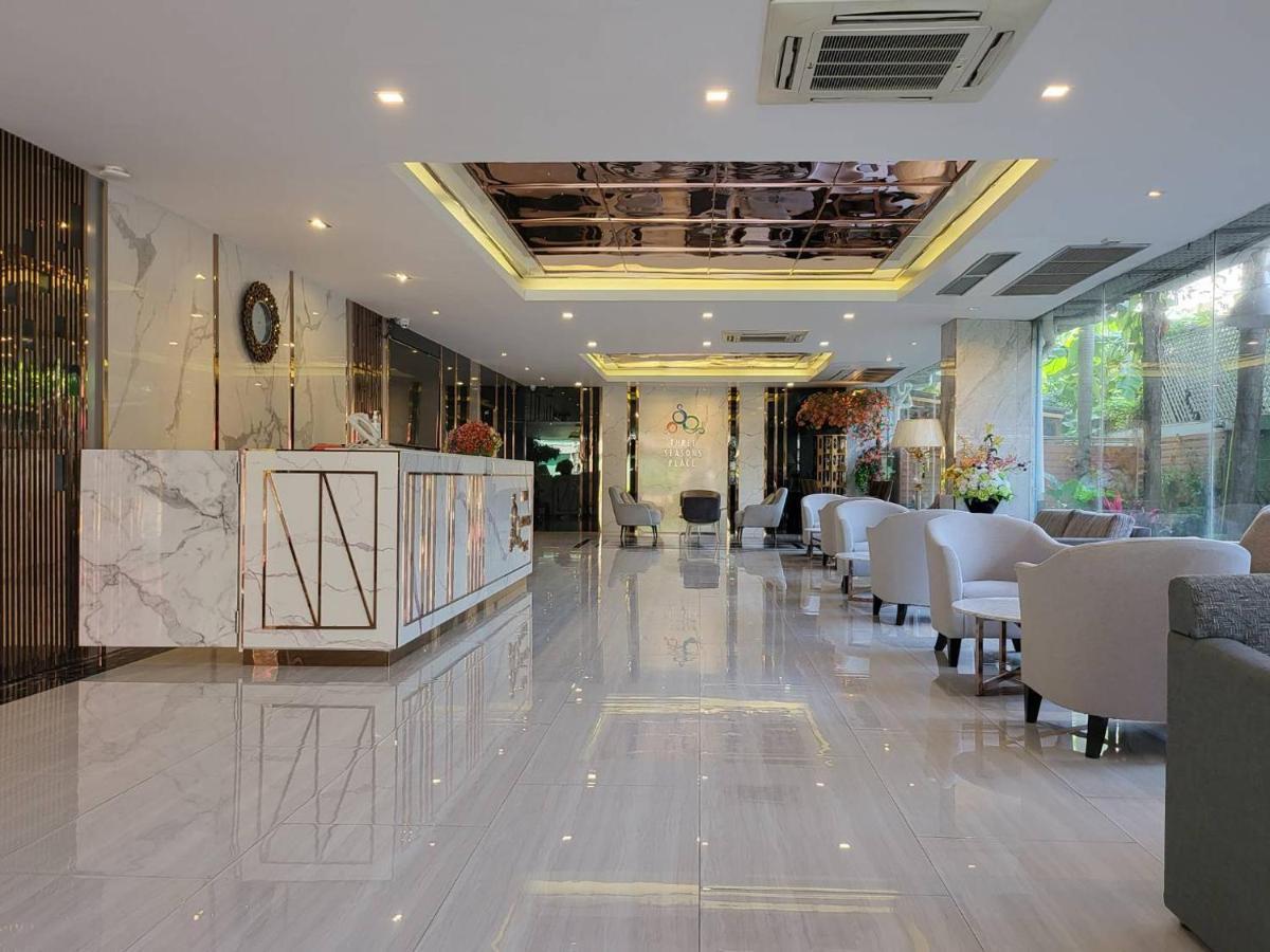 Three Seasons Bangkok Hotel Bagian luar foto