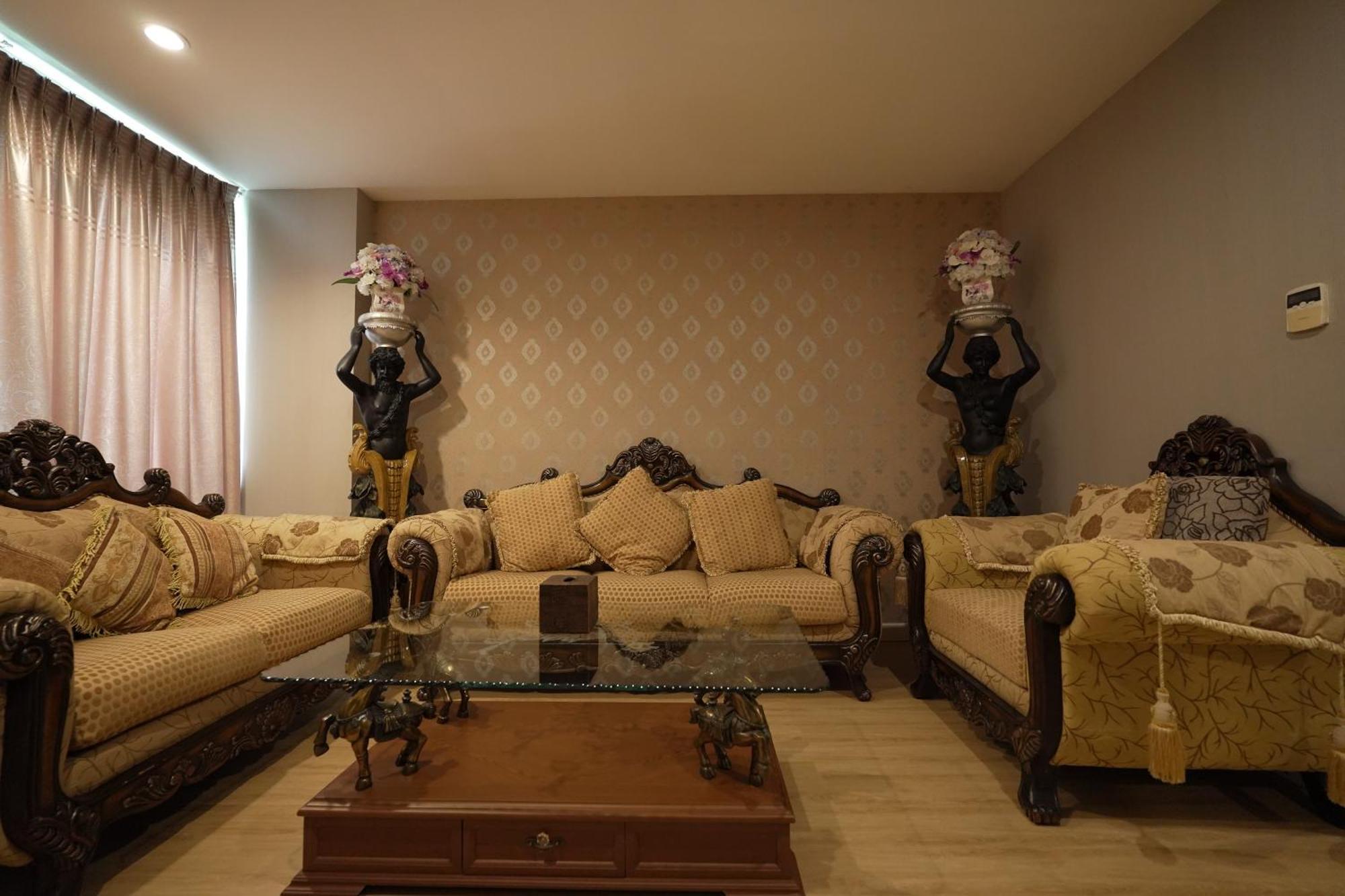 Three Seasons Bangkok Hotel Bagian luar foto