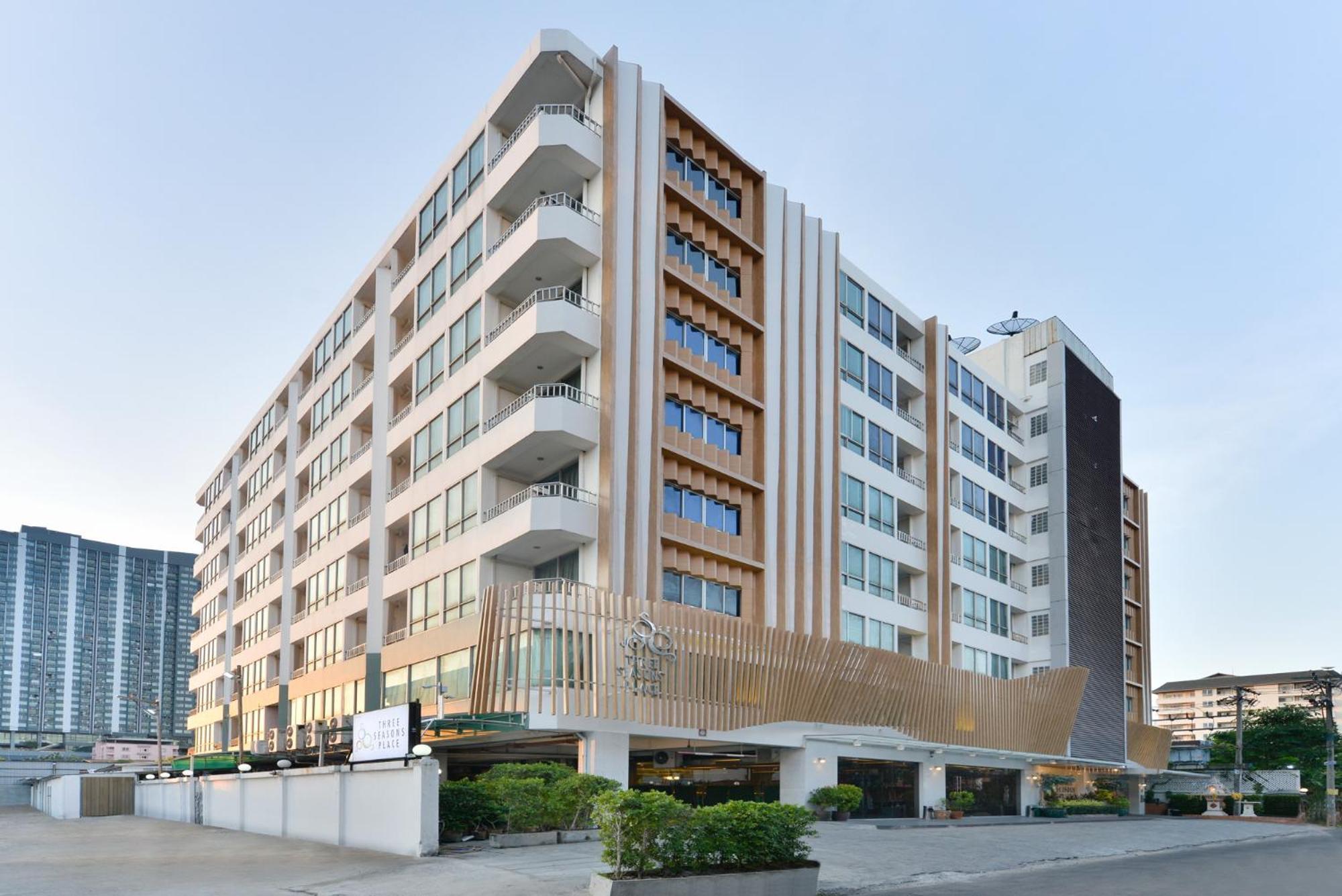 Three Seasons Bangkok Hotel Bagian luar foto