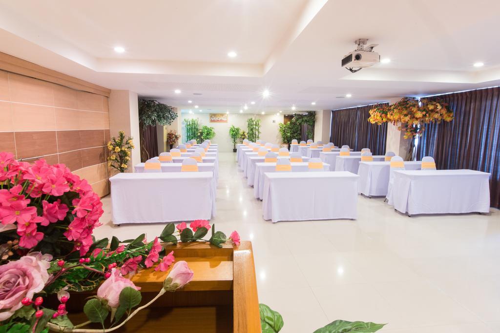 Three Seasons Bangkok Hotel Bagian luar foto