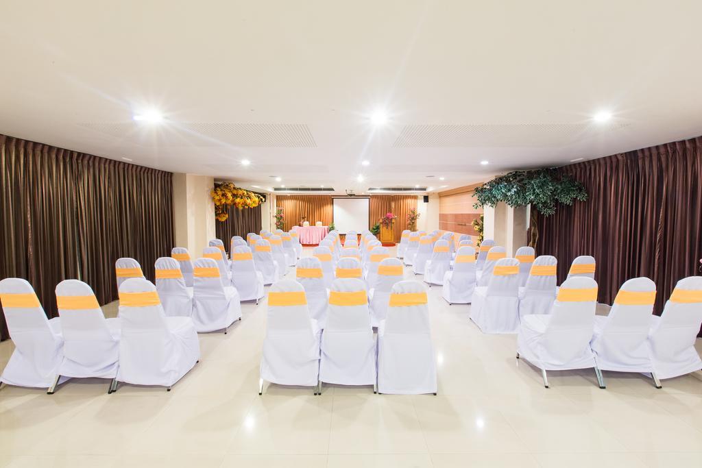 Three Seasons Bangkok Hotel Bagian luar foto