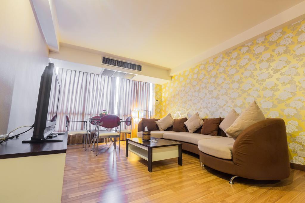 Three Seasons Bangkok Hotel Bagian luar foto