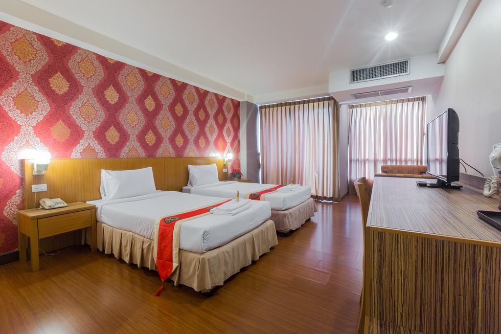 Three Seasons Bangkok Hotel Bagian luar foto