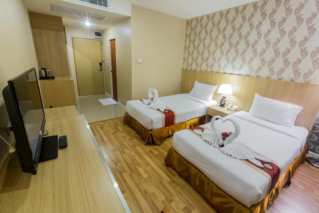 Three Seasons Bangkok Hotel Bagian luar foto