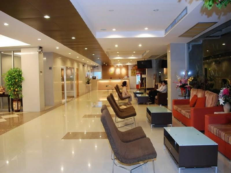 Three Seasons Bangkok Hotel Bagian luar foto