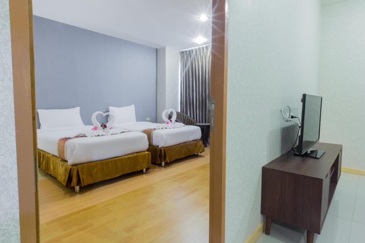Three Seasons Bangkok Hotel Bagian luar foto